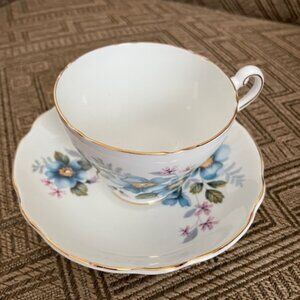 Regency-English Bone China Teacup & saucer set-Blue floral